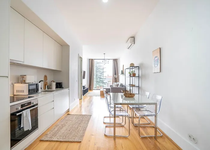 Appartement Chic 1br In Republica W Balcony By Lovelystay