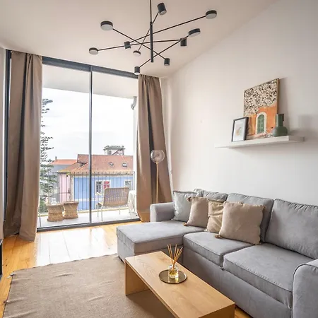 Chic 1br In Republica W Balcony By Lovelystay * Porto